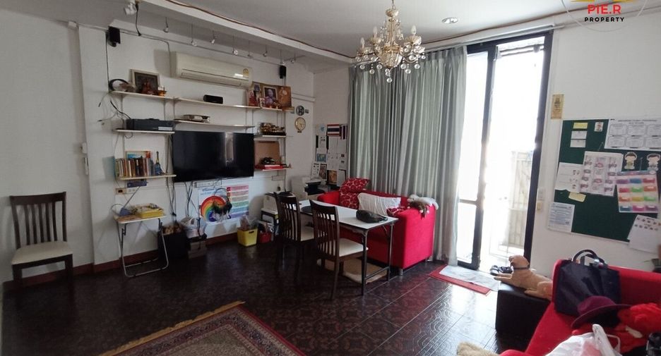 For sale 3 bedrooms townhouse in Min Buri, Bangkok