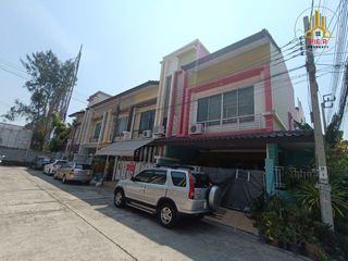 For sale 3 bedrooms townhouse in Min Buri, Bangkok