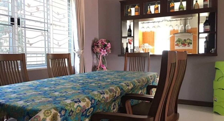 Продажа 4 спальни дом в Сан Кампаенг, Чианг Маи