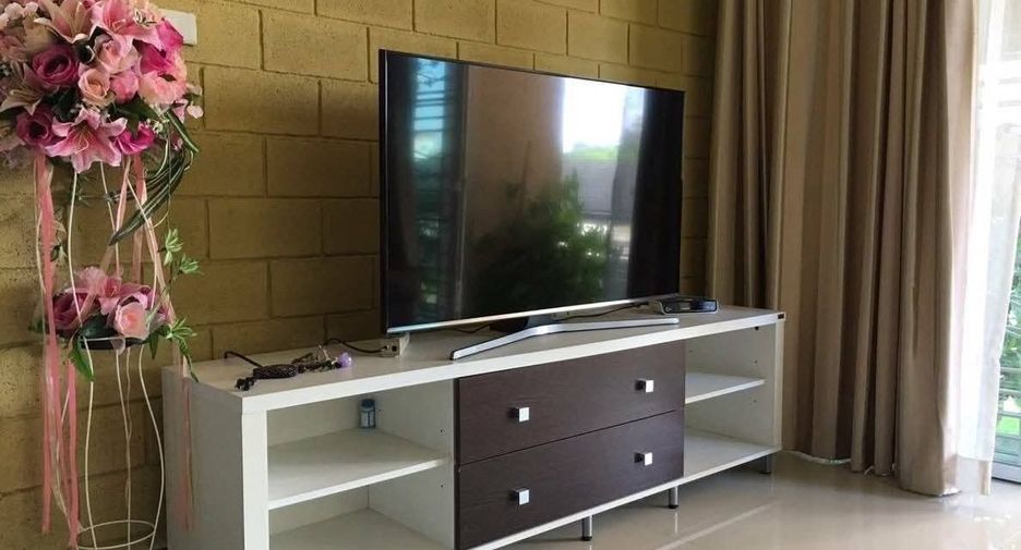 Продажа 4 спальни дом в Сан Кампаенг, Чианг Маи