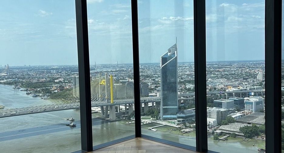 For sale 3 bedrooms condo in Bang Kho Laem, Bangkok