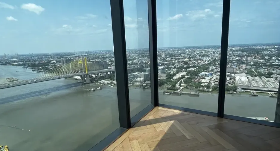 For sale 3 bedrooms condo in Bang Kho Laem, Bangkok