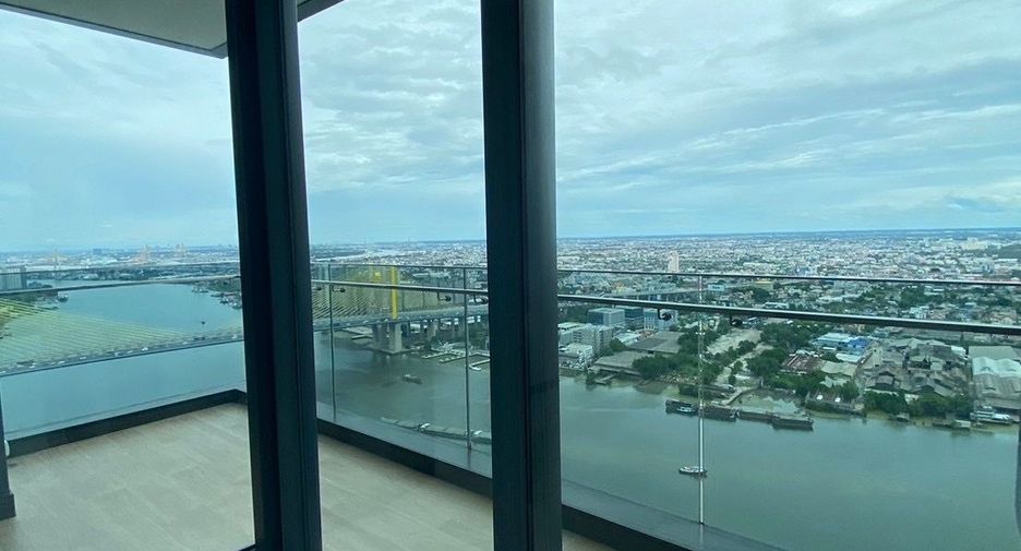 For sale 3 bedrooms condo in Bang Kho Laem, Bangkok