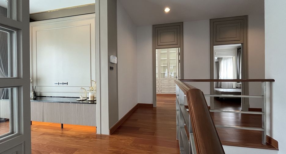 For sale 4 bedrooms house in Prawet, Bangkok