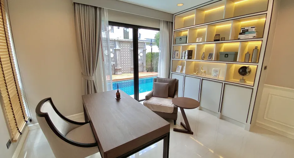 For sale 4 bedrooms house in Prawet, Bangkok