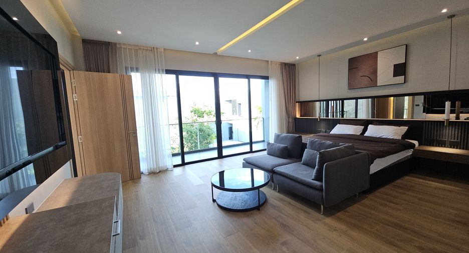 For sale そして for rent 4 ベッドルーム villa in Bang Lamung, Chonburi