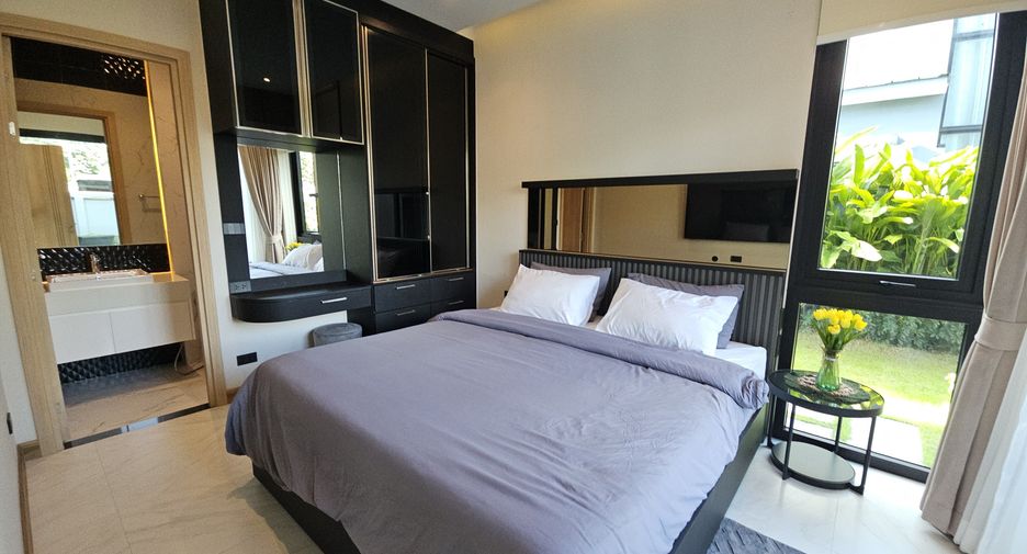 For sale そして for rent 4 ベッドルーム villa in Bang Lamung, Chonburi