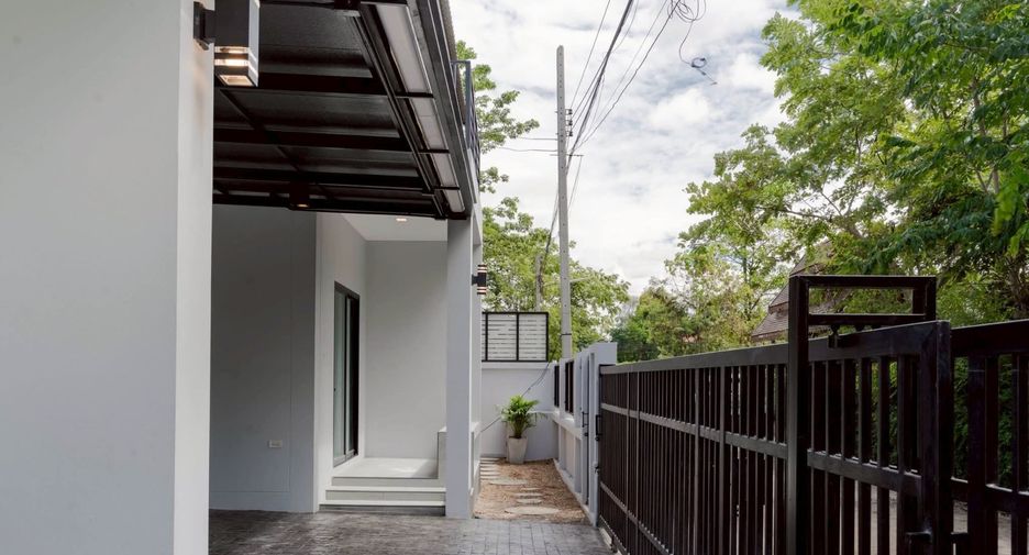 出售 3 卧室 独立屋 在 San Kamphaeng, Chiang Mai