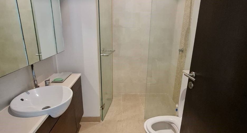 For sale 3 bedrooms condo in Yan Nawa, Bangkok