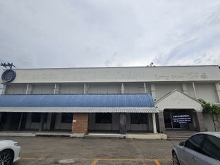 For rent 10 bedrooms retail Space in Mueang Chiang Mai, Chiang Mai
