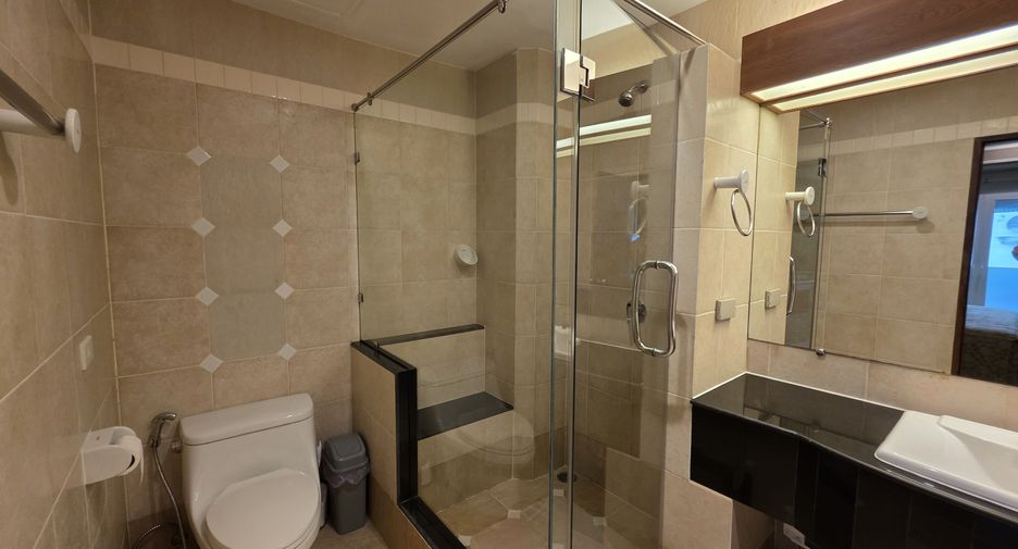 For sale 2 bedrooms condo in Bang Lamung, Chonburi