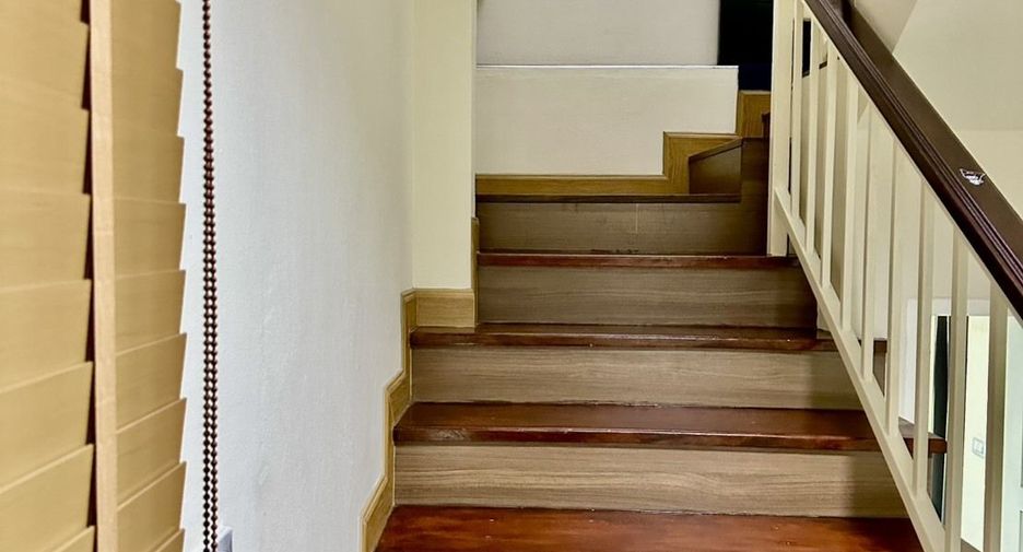 For sale 4 bedrooms house in Mae Rim, Chiang Mai