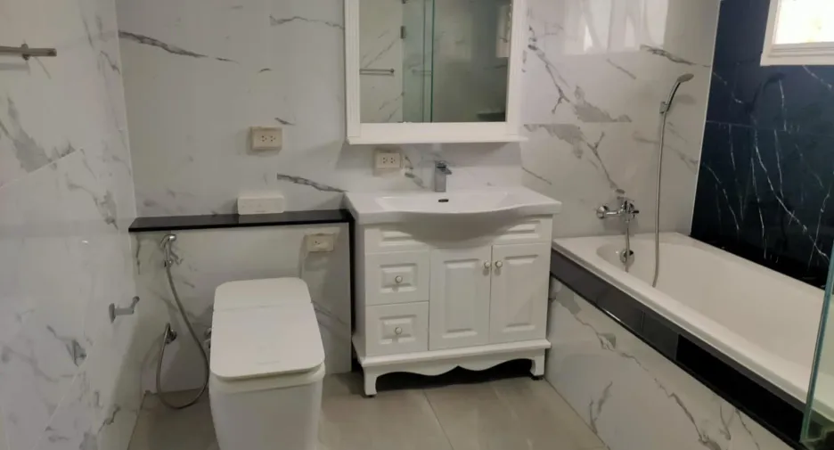 For sale 7 bedrooms house in Cha Am, Phetchaburi