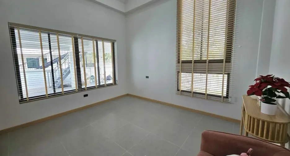 For rent 3 bedrooms villa in Hang Dong, Chiang Mai