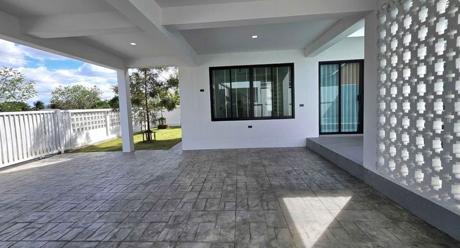 For rent 3 bedrooms villa in Hang Dong, Chiang Mai