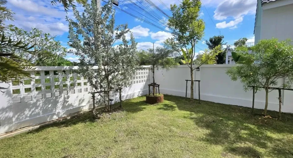 For rent 3 bedrooms villa in Hang Dong, Chiang Mai