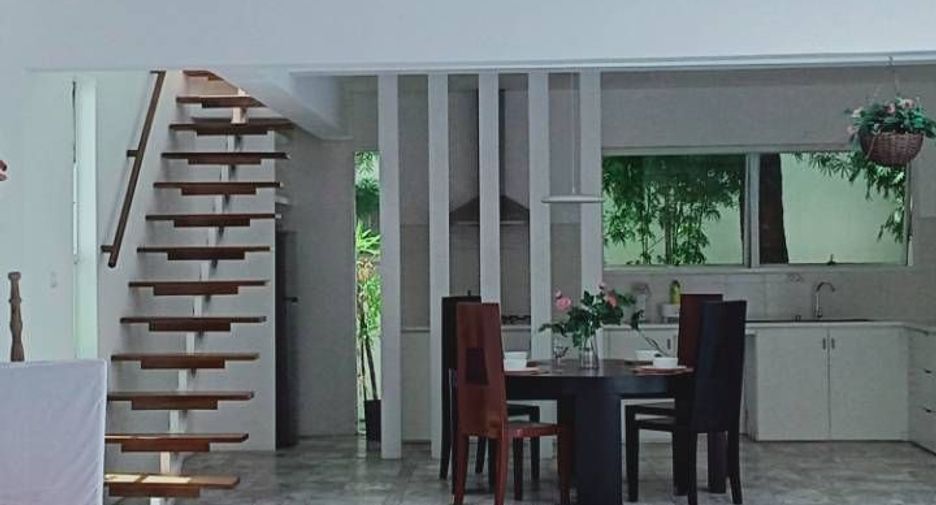 For rent 4 bedrooms villa in Hang Dong, Chiang Mai