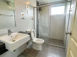 For rent 2 bedrooms condo in Bang Lamung, Chonburi