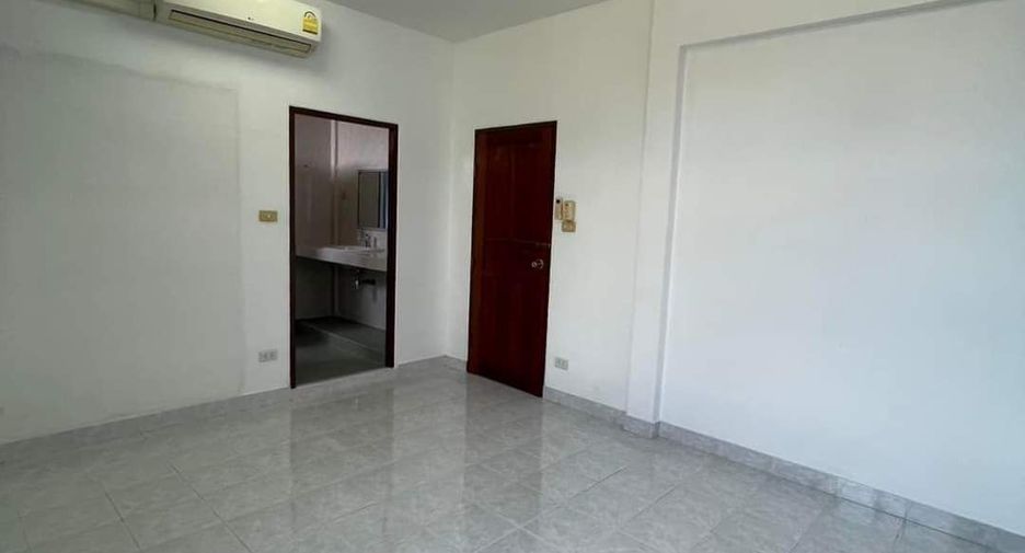 For rent 3 bedrooms house in Bang Lamung, Chonburi