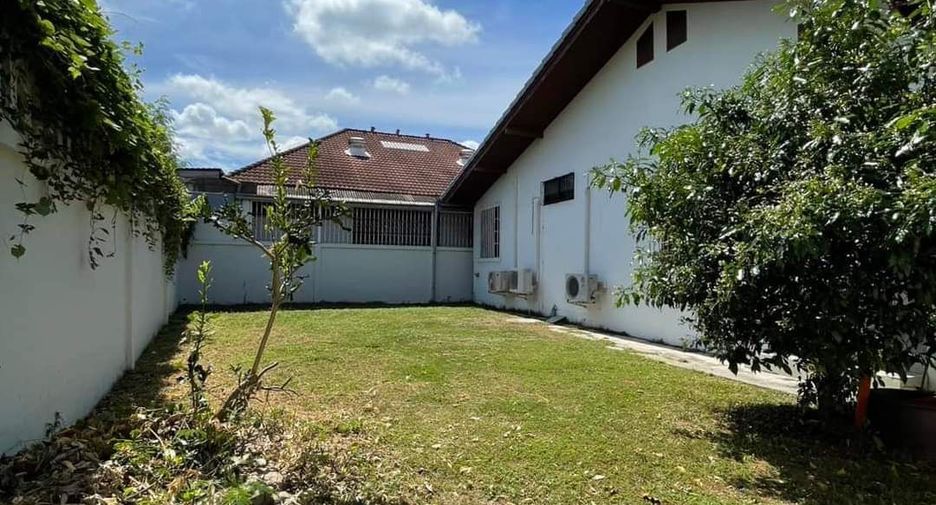 For rent 3 bedrooms house in Bang Lamung, Chonburi