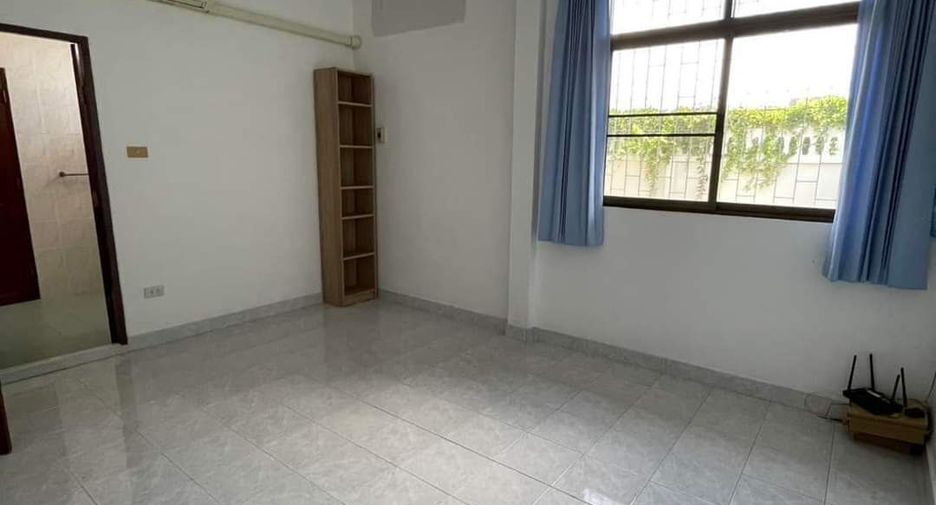 For rent 3 bedrooms house in Bang Lamung, Chonburi