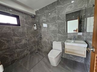 Casa en alquiler de 4 habitaciones en Mae Rim, Chiang Mai
