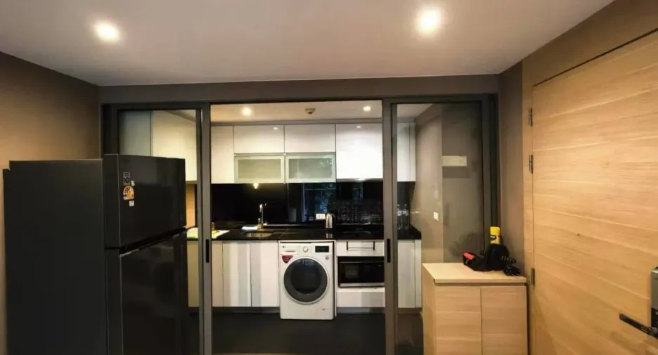 For rent and for sale 2 bedrooms condo in Sathon, Bangkok