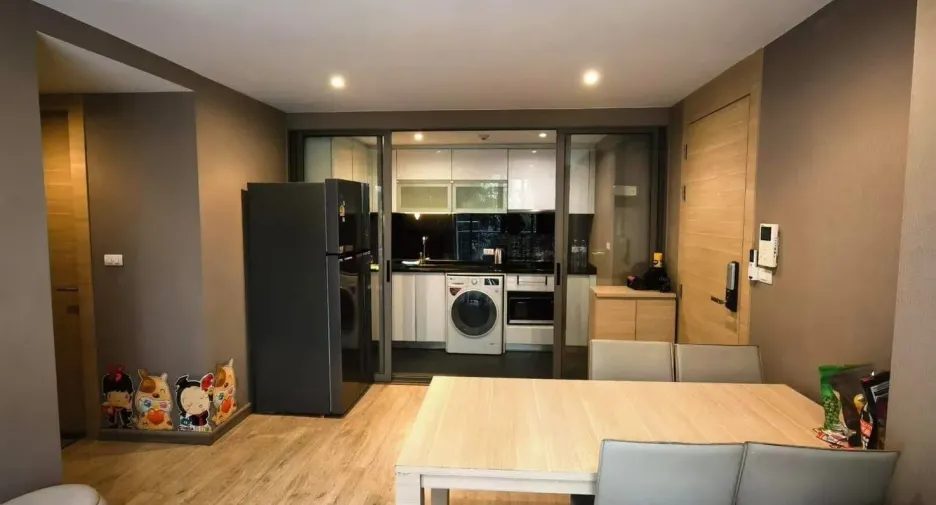 For rent and for sale 2 bedrooms condo in Sathon, Bangkok