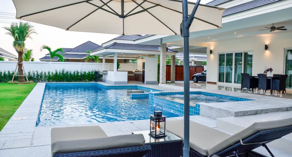 Villa zum Kauf und zur Miete mit 3 Zimmer in Cha Am, Phetchaburi