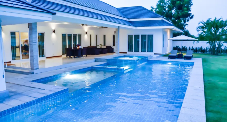 Villa zum Kauf und zur Miete mit 3 Zimmer in Cha Am, Phetchaburi