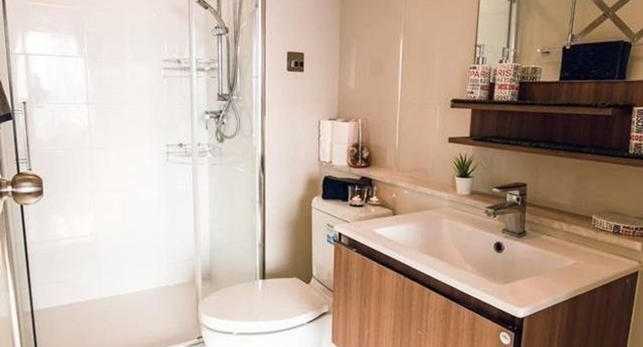 For sale 1 bed condo in Yan Nawa, Bangkok