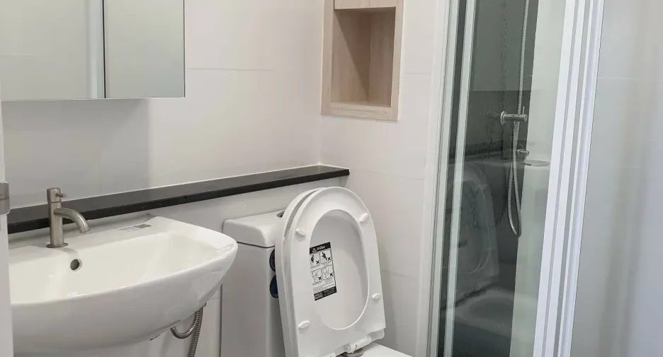 For rent 1 bed condo in Phra Khanong, Bangkok