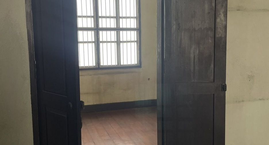 For sale and for rent 4 bedrooms retail Space in Mueang Chiang Mai, Chiang Mai