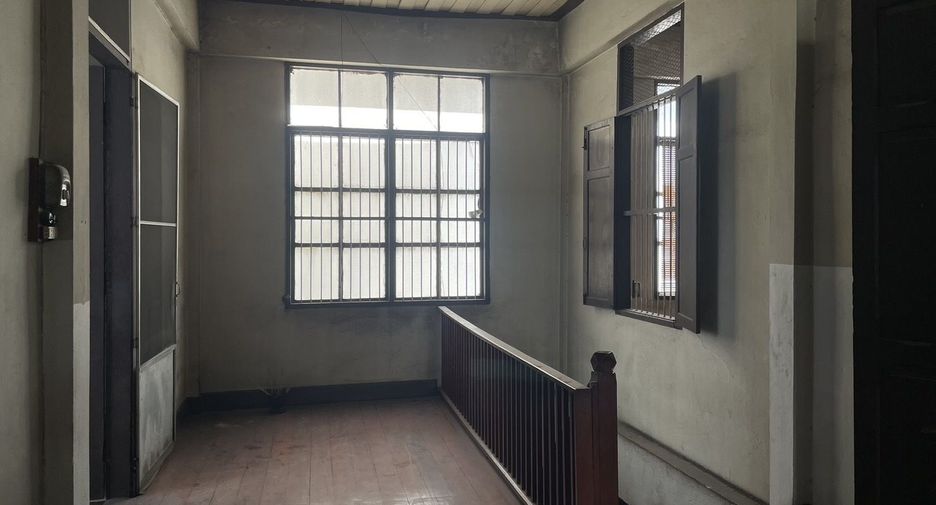 For sale and for rent 4 bedrooms retail Space in Mueang Chiang Mai, Chiang Mai