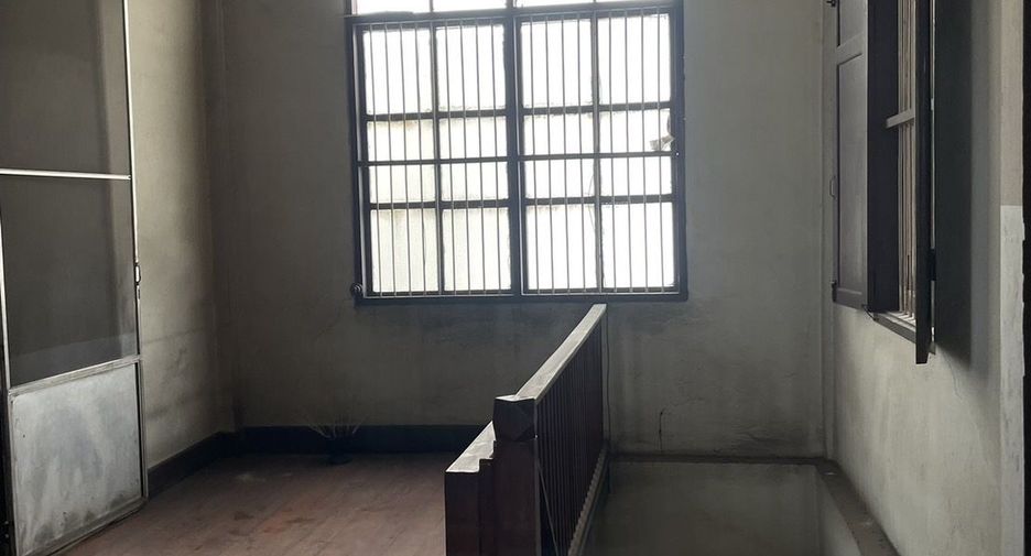 For sale and for rent 4 bedrooms retail Space in Mueang Chiang Mai, Chiang Mai