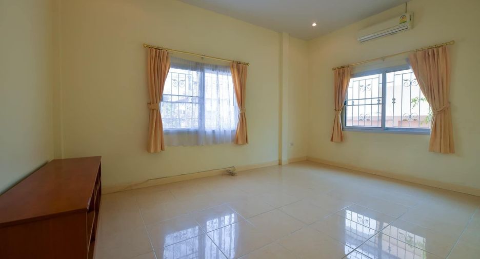 For rent 3 bedrooms house in Bang Lamung, Chonburi