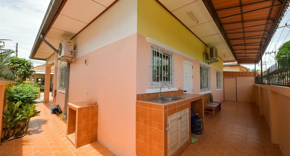 For rent 3 bedrooms house in Bang Lamung, Chonburi
