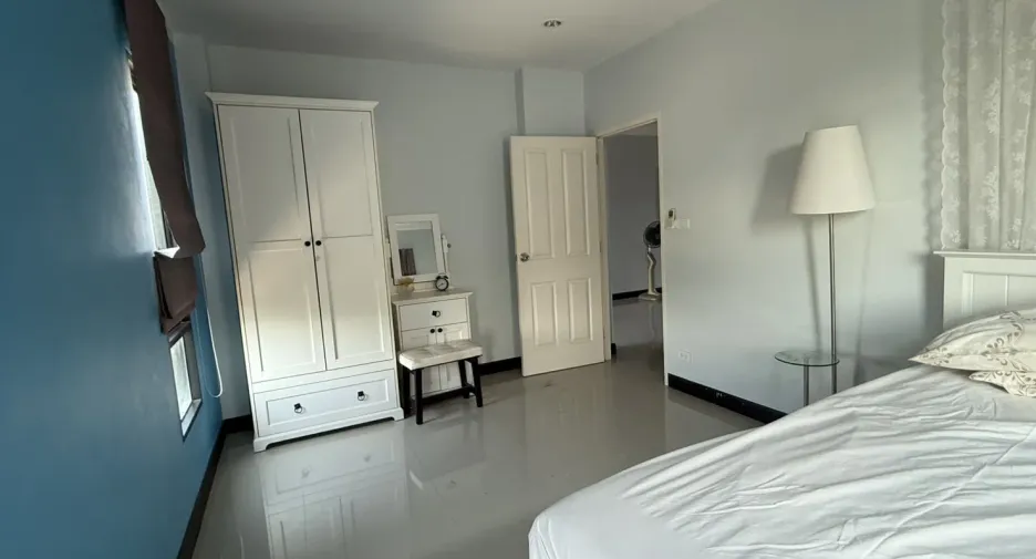 Casa adosada en alquiler de 3 habitaciones en Cha Am, Phetchaburi