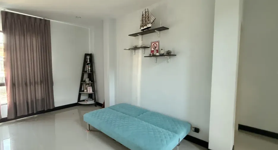 Casa adosada en alquiler de 3 habitaciones en Cha Am, Phetchaburi