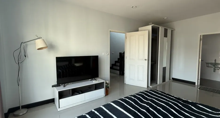 Casa adosada en alquiler de 3 habitaciones en Cha Am, Phetchaburi