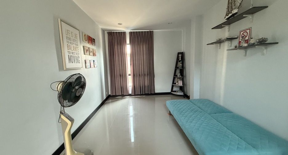 Casa adosada en alquiler de 3 habitaciones en Cha Am, Phetchaburi