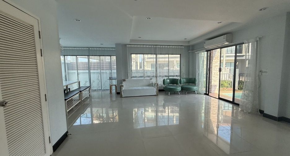 Casa adosada en alquiler de 3 habitaciones en Cha Am, Phetchaburi