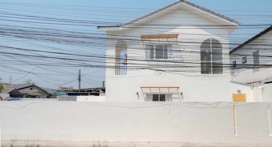 For sale 2 bedrooms house in Mueang Chiang Mai, Chiang Mai