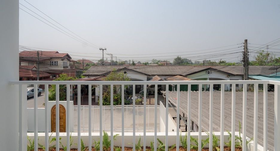 For sale 2 bedrooms house in Mueang Chiang Mai, Chiang Mai