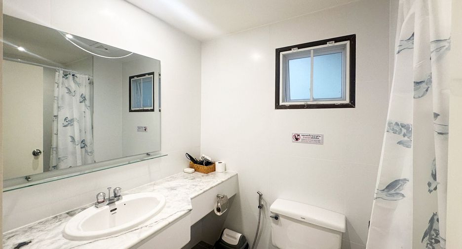 For rent 2 bedrooms condo in Hua Hin, Prachuap Khiri Khan