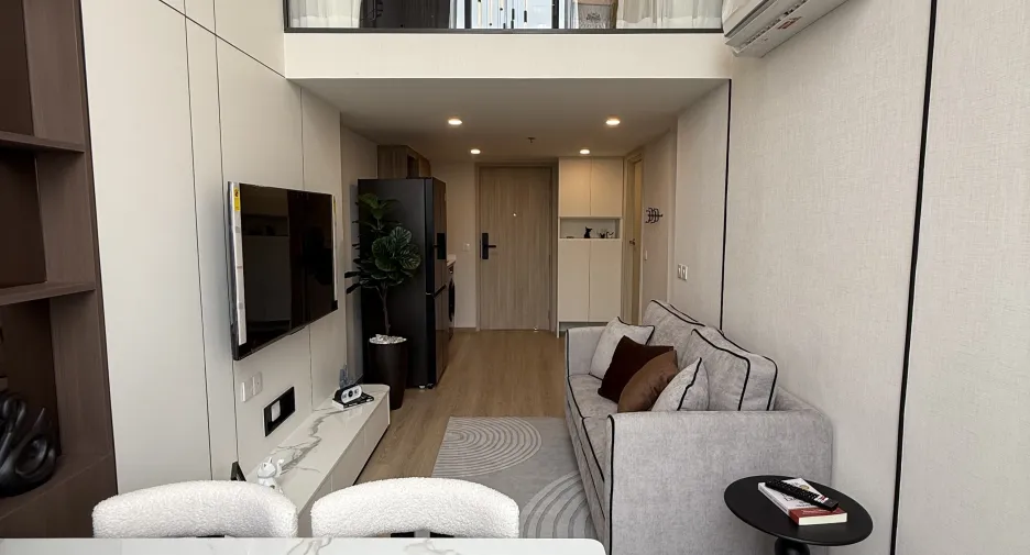 For sale 2 bedrooms condo in Khlong Toei, Bangkok