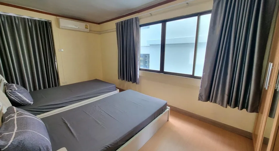 For sale and for rent 4 bedrooms condo in Mueang Chiang Mai, Chiang Mai