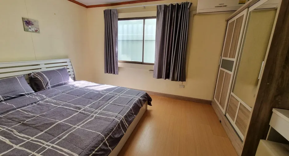 For sale and for rent 4 bedrooms condo in Mueang Chiang Mai, Chiang Mai