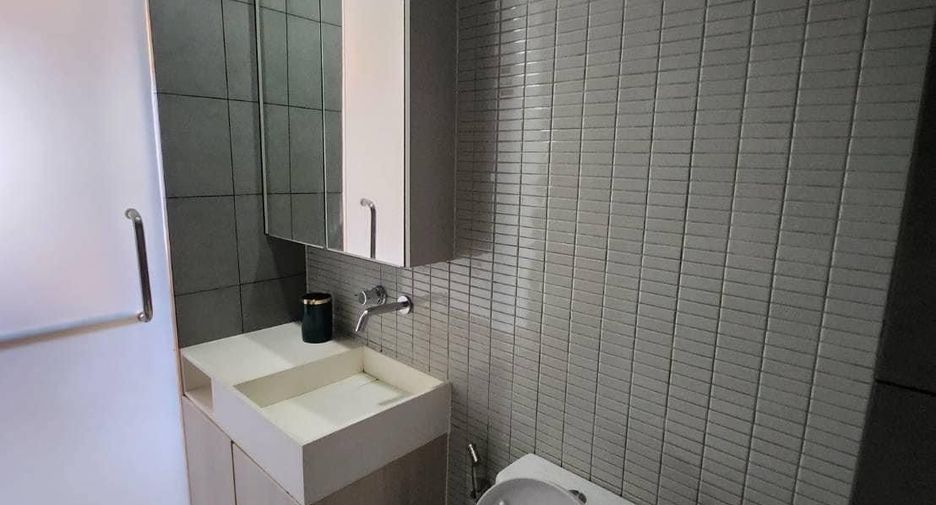For sale and for rent 2 bedrooms condo in Phaya Thai, Bangkok