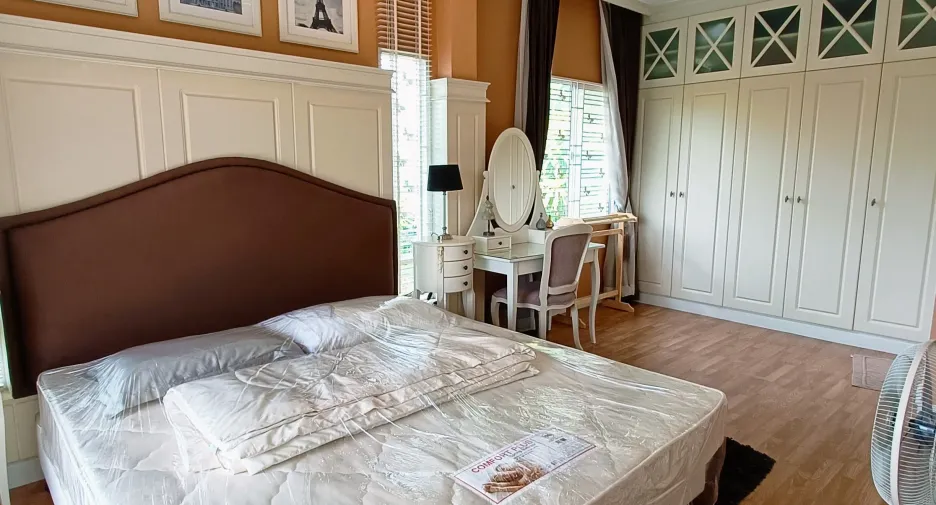 À vendre et à louer 3 chambres maison à Hua Hin, Prachuap Khiri Khan